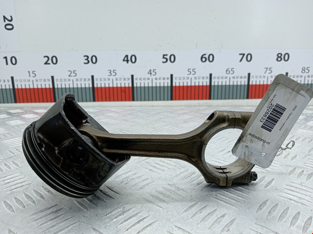 Поршень с шатуном OPEL Astra J 2009-2017