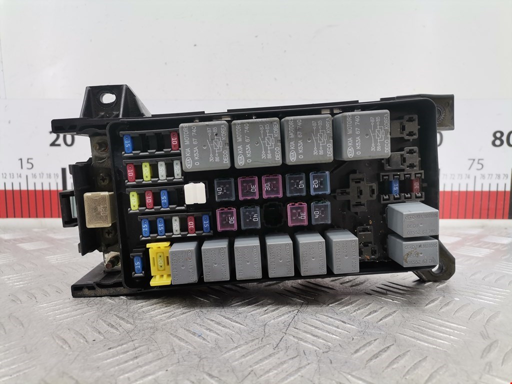 Блок реле KIA Sorento 2002-2009