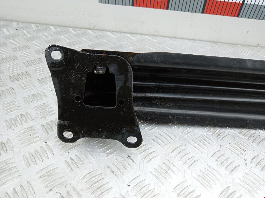 Усилитель заднего бампера (задний) VOLKSWAGEN Golf V 2003-2009