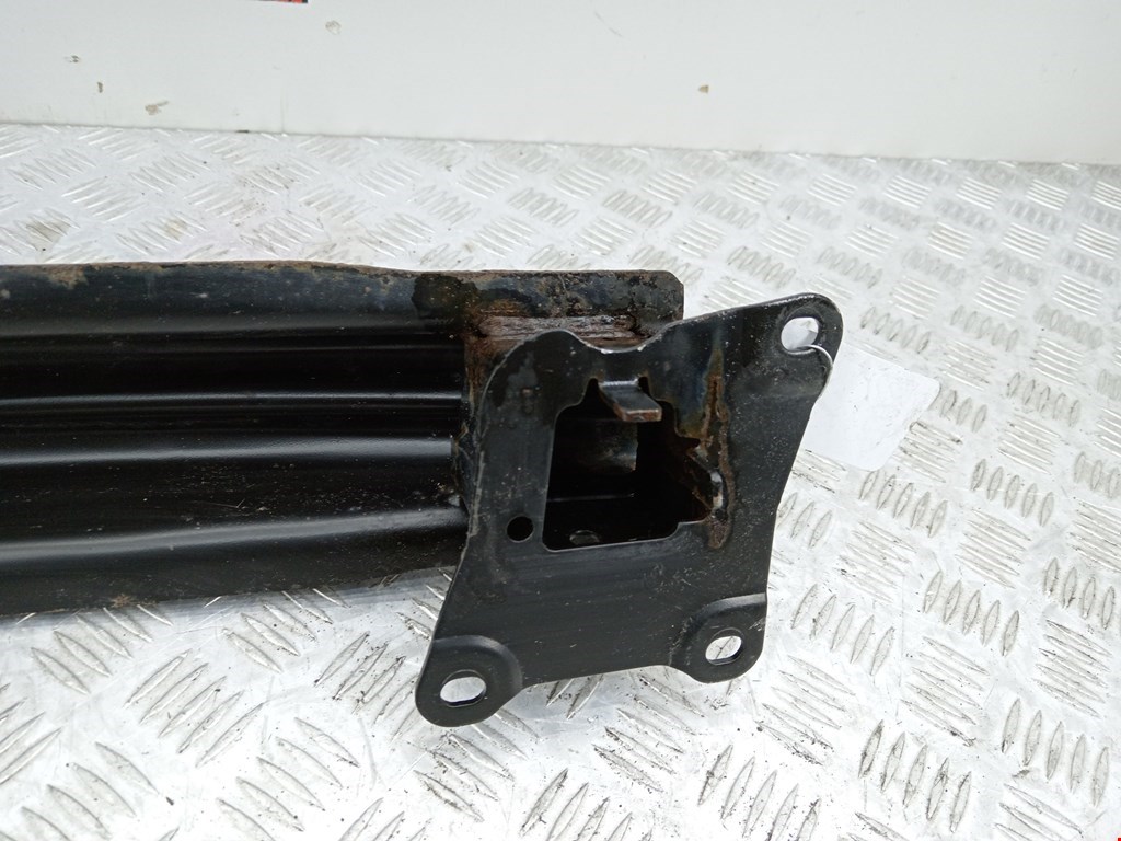 Усилитель заднего бампера (задний) VOLKSWAGEN Golf V 2003-2009