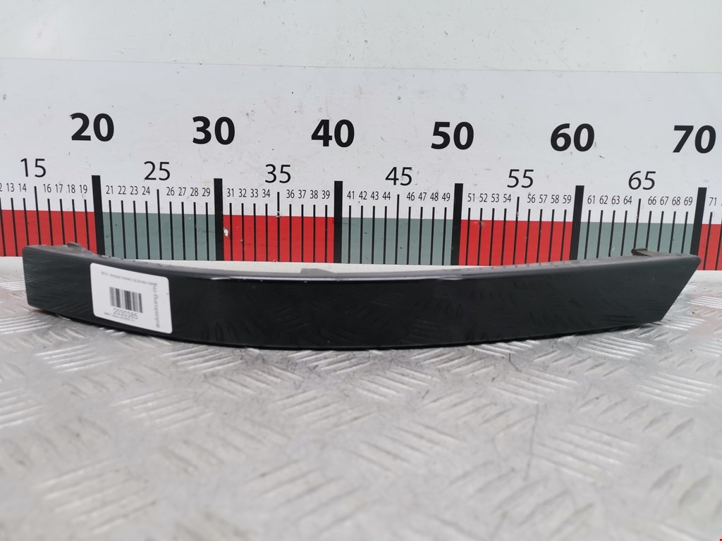 Накладка (планка) под фонарь правая BMW 7-Series (E65/E66) (2001-2008)