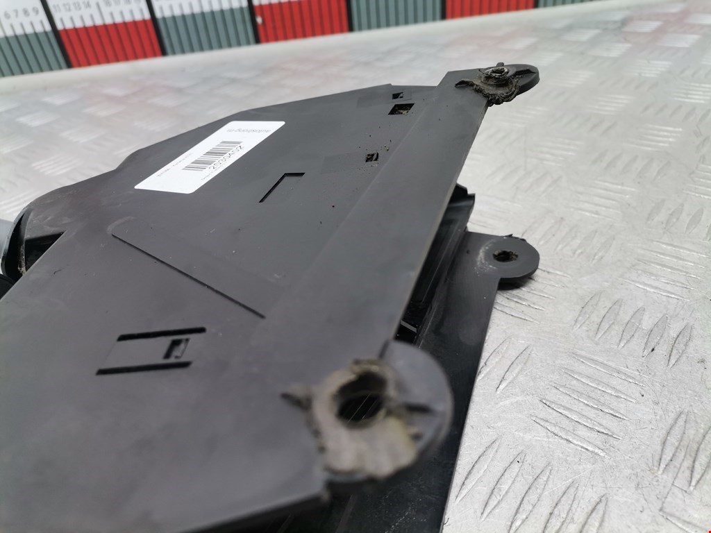 Кулиса (селектор) АКПП/МКПП в салоне SMART Fortwo/City W453 2014-н.в.