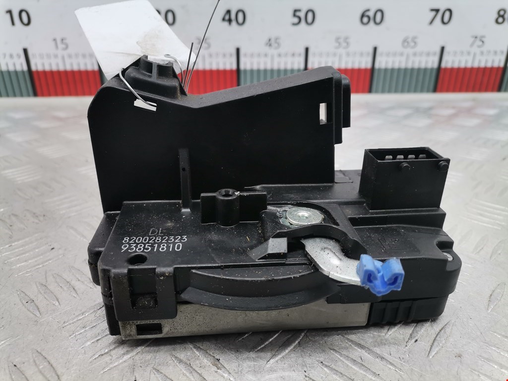 Замок двери распашной левой Opel Vivaro A (2001-2014)