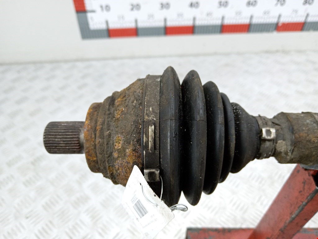 Полуось (привод, приводной вал) передняя правая VOLKSWAGEN Eos 2006-2015
