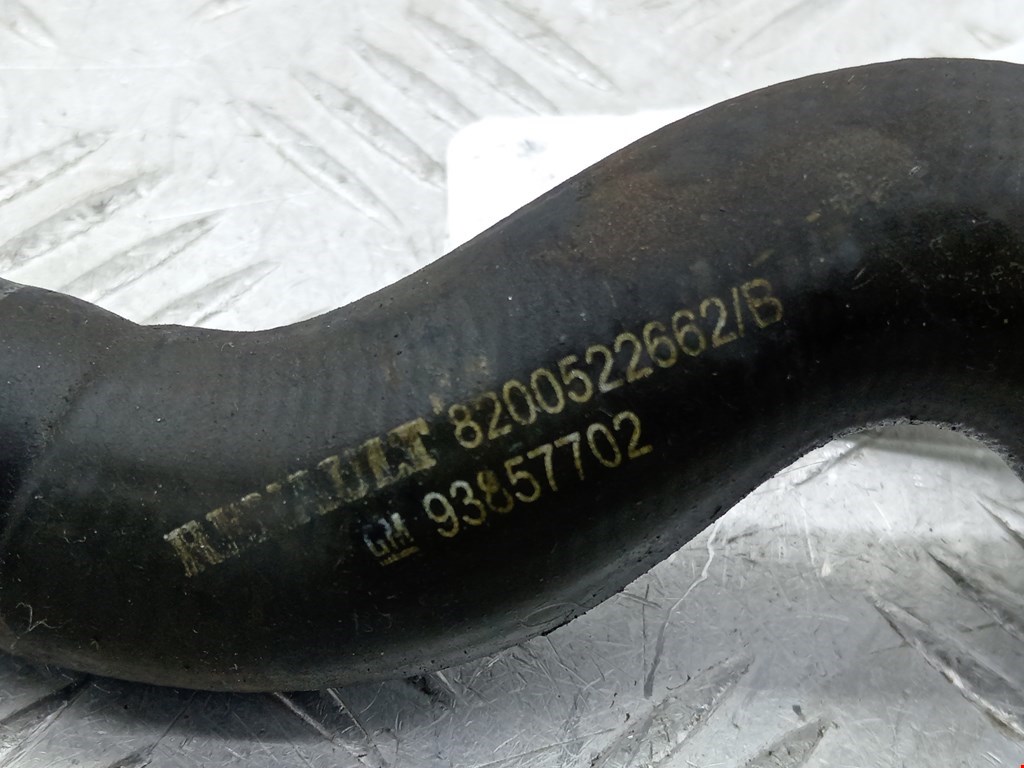 Патрубок NISSAN Primastar 2001-2014