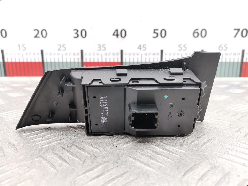 Блок управления стеклоподъемниками OPEL Astra J 2009-2017