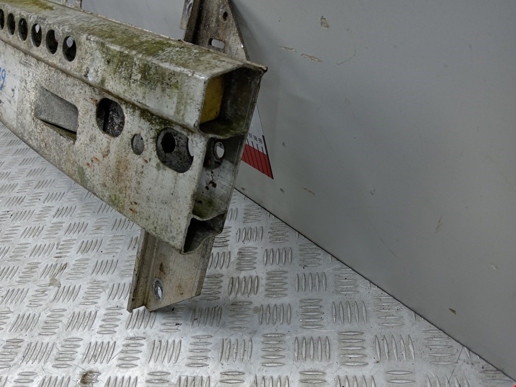 Усилитель переднего бампера (передний) MINI Hatch R50/R53 3-door 2001-2006