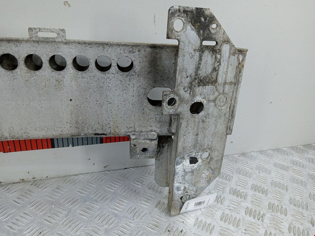 Усилитель переднего бампера (передний) MINI Hatch R50/R53 3-door 2001-2006