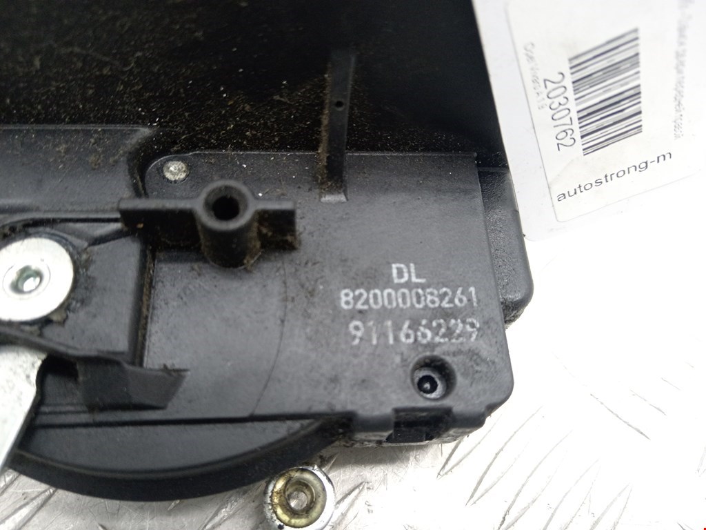 Замок двери передней правой OPEL Vivaro A 2001-2014