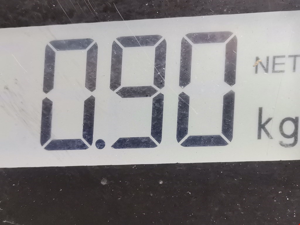 Петля капота левая/правая VOLKSWAGEN Touareg 2002-2010