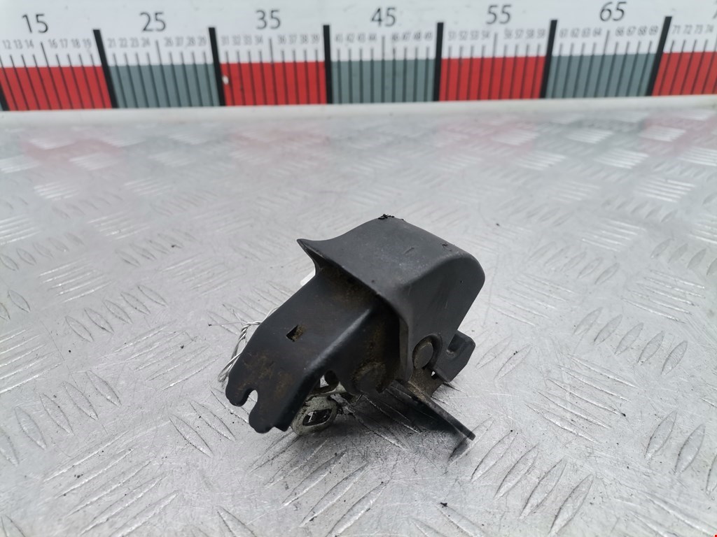 Замок двери распашной левой Opel Combo C (2001-2011)