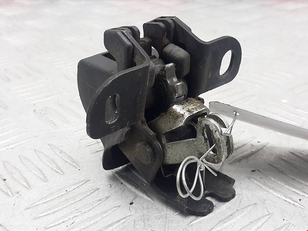 Замок двери распашной левой Opel Combo C (2001-2011)