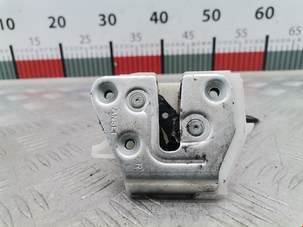 Замок багажника (крышки двери) CITROEN C-Crosser 2007-2013