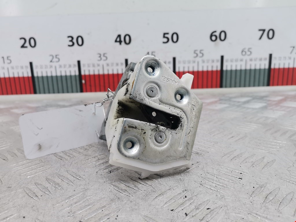 Замок крышки багажника Citroen C-Crosser (2007-2013)