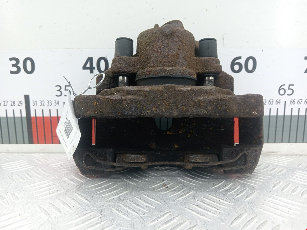 Суппорт передний правый AUDI A3 8P 2003-2013