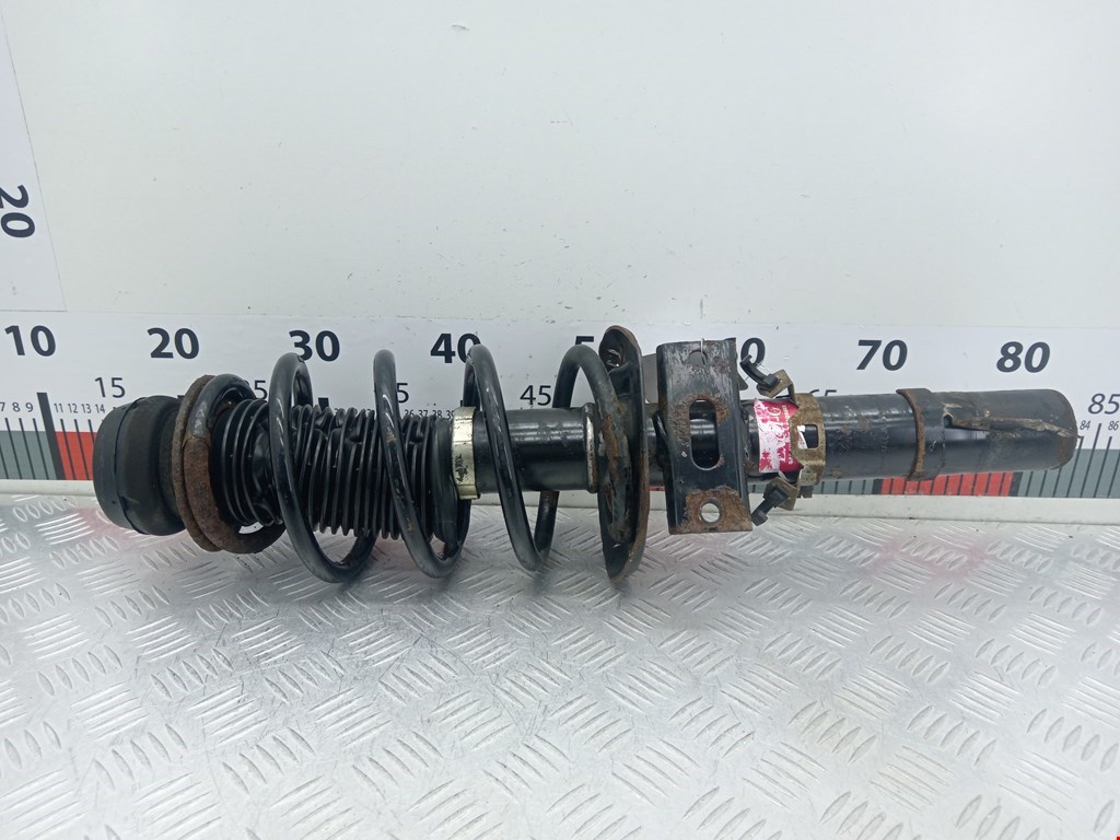 Амортизатор передний правый SKODA Fabia MK2 5J 2007-2014