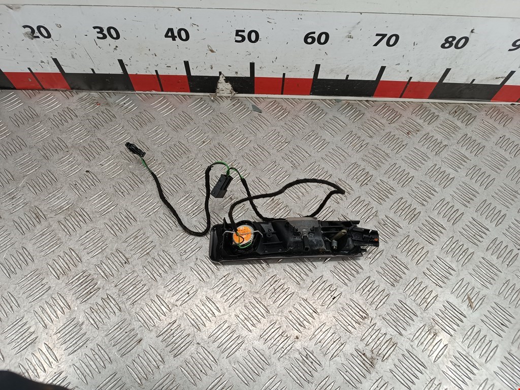 Ручка дверная задняя внутренняя левая AUDI A6 C5 1997-2004