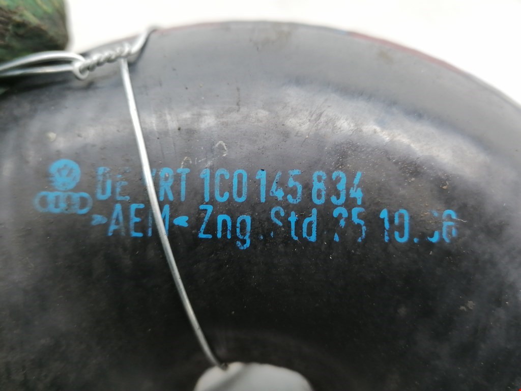 Патрубок интеркулера VOLKSWAGEN Beetle A4 1998-2010