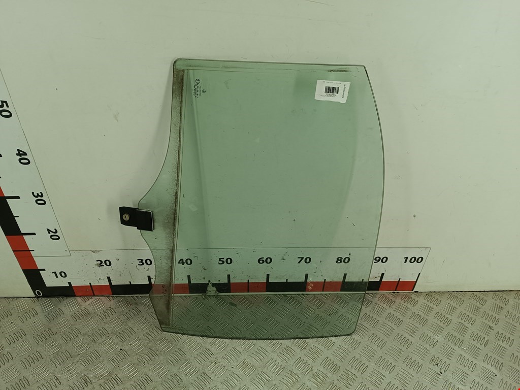 Стекло двери заднее правое MERCEDES-BENZ S-Class IV W220 1998-2005