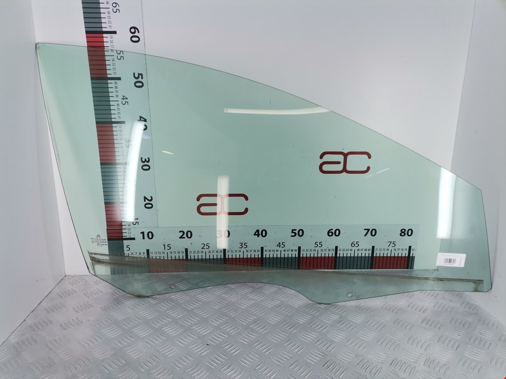 Стекло двери переднее правое CITROEN C5 I 2001-2008