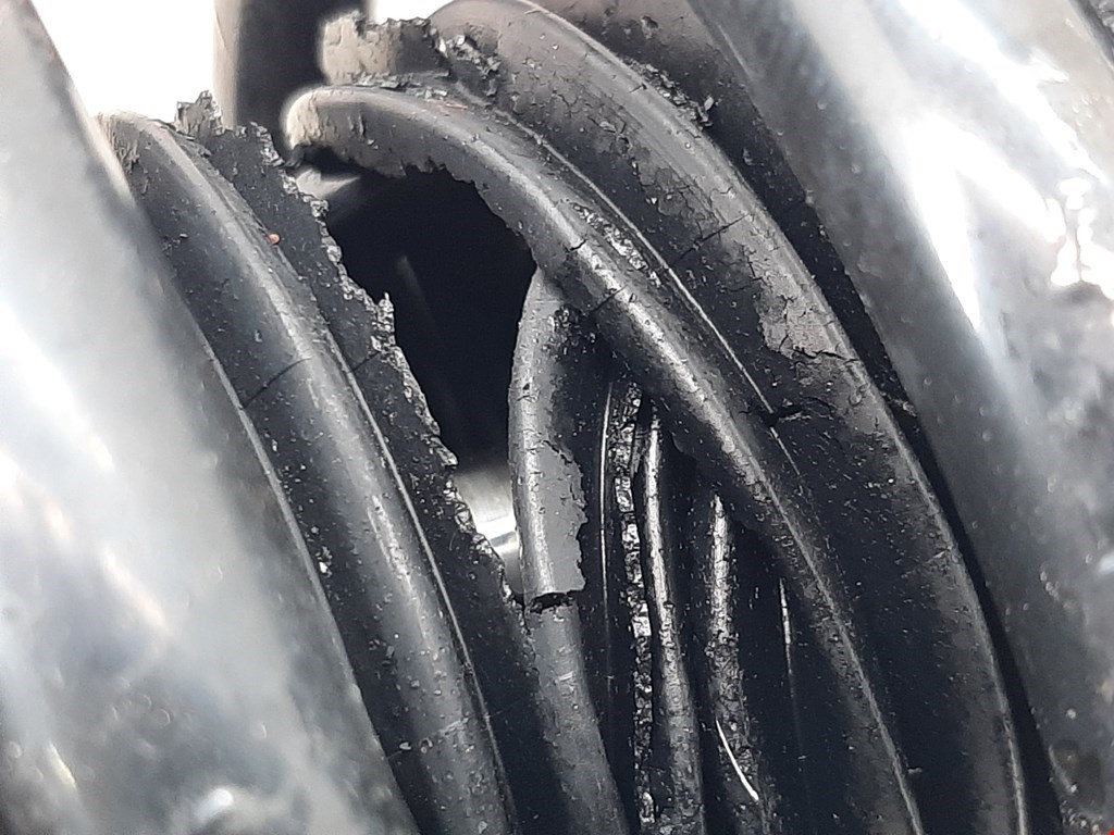 Амортизатор задний левый VOLKSWAGEN Touareg 2002-2010