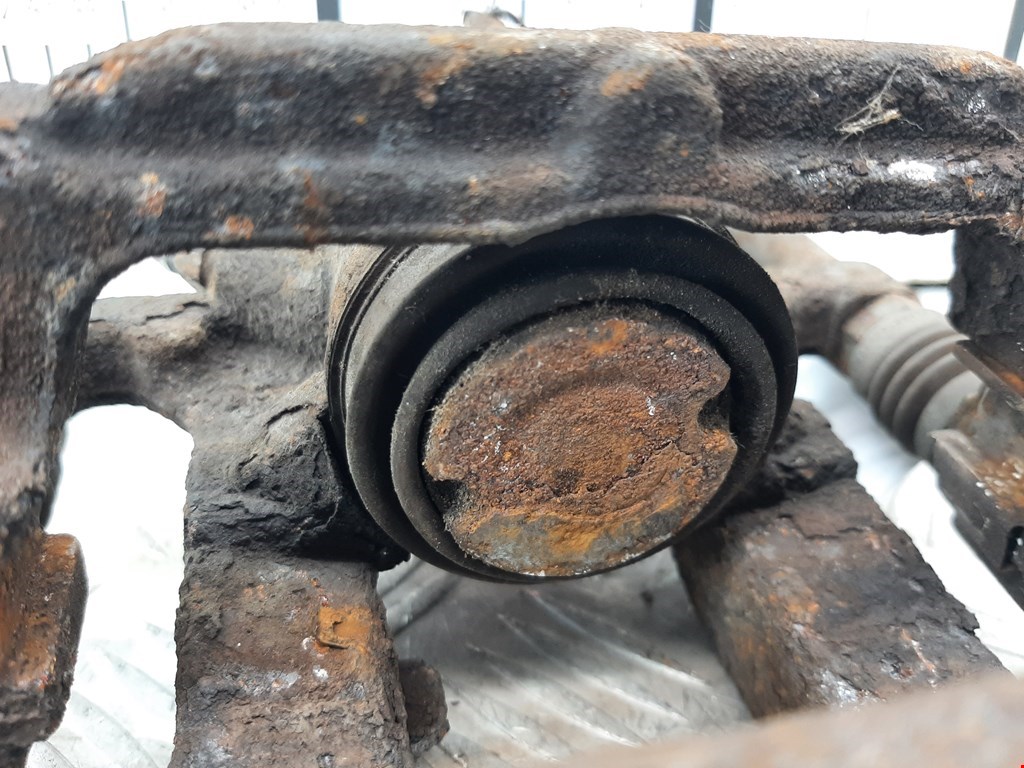 Суппорт задний правый OPEL Astra J 2009-2017