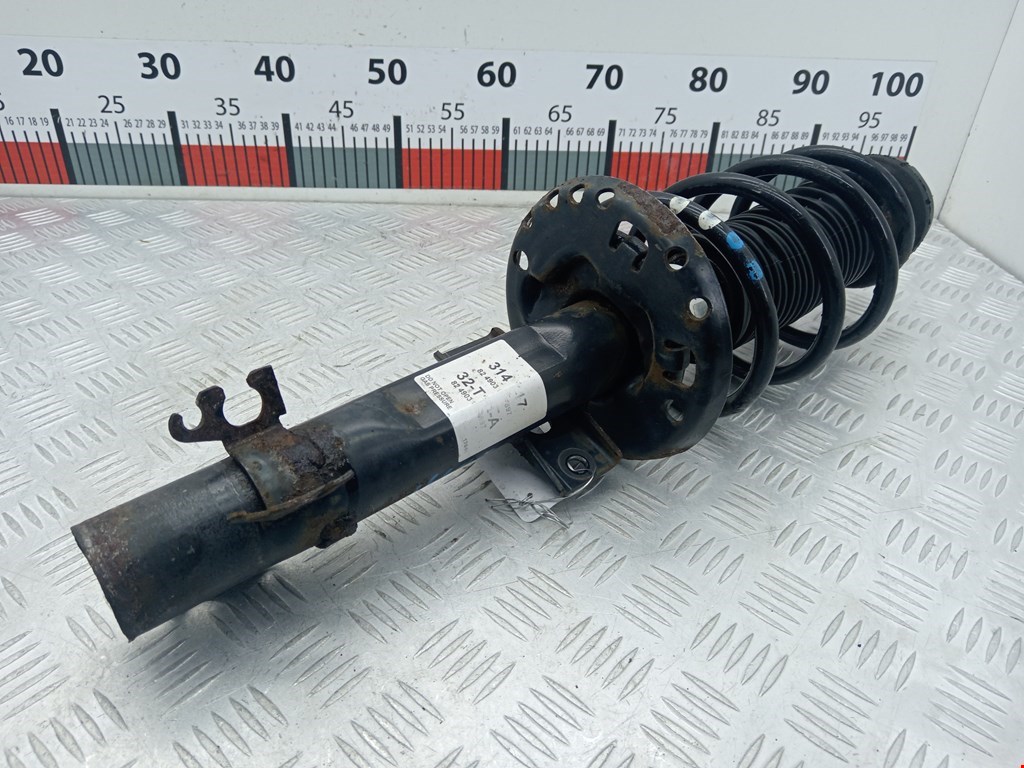 Амортизатор передний правый VOLKSWAGEN Polo V HB 2009-2017