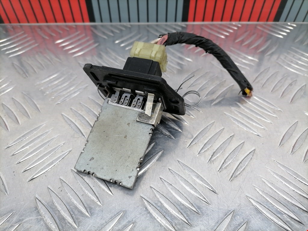 Резистор отопителя (сопротивление печки) HYUNDAI i30 2007-2012