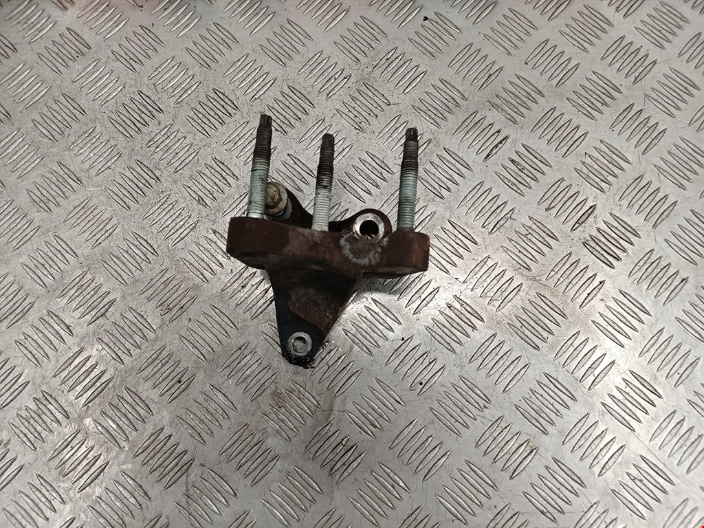 Кронштейн (крепление лапа) двигателя Ford Transit 5 (2006-2014)