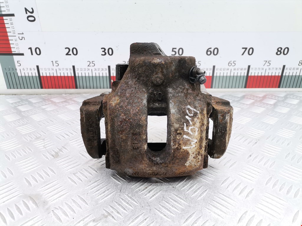 Суппорт передний правый BMW X5 E53 1999-2006