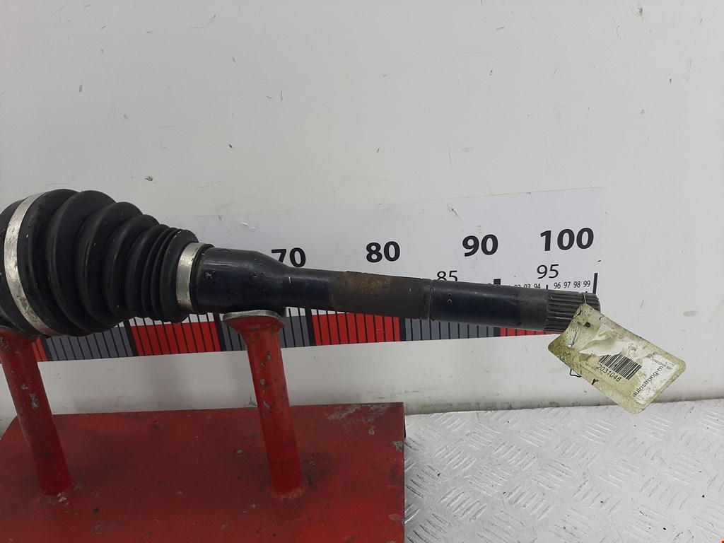 Полуось (привод, приводной вал) передняя правая VOLVO XC90 2002-2014