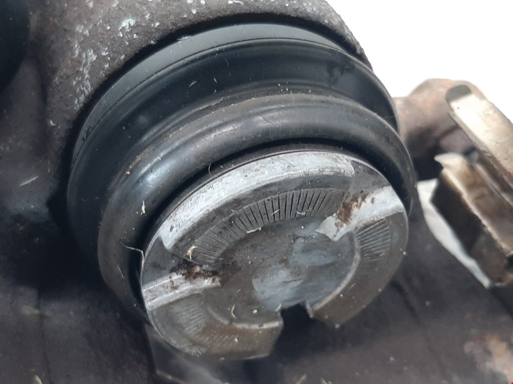 Суппорт задний левый VOLKSWAGEN Tiguan 2007-2016