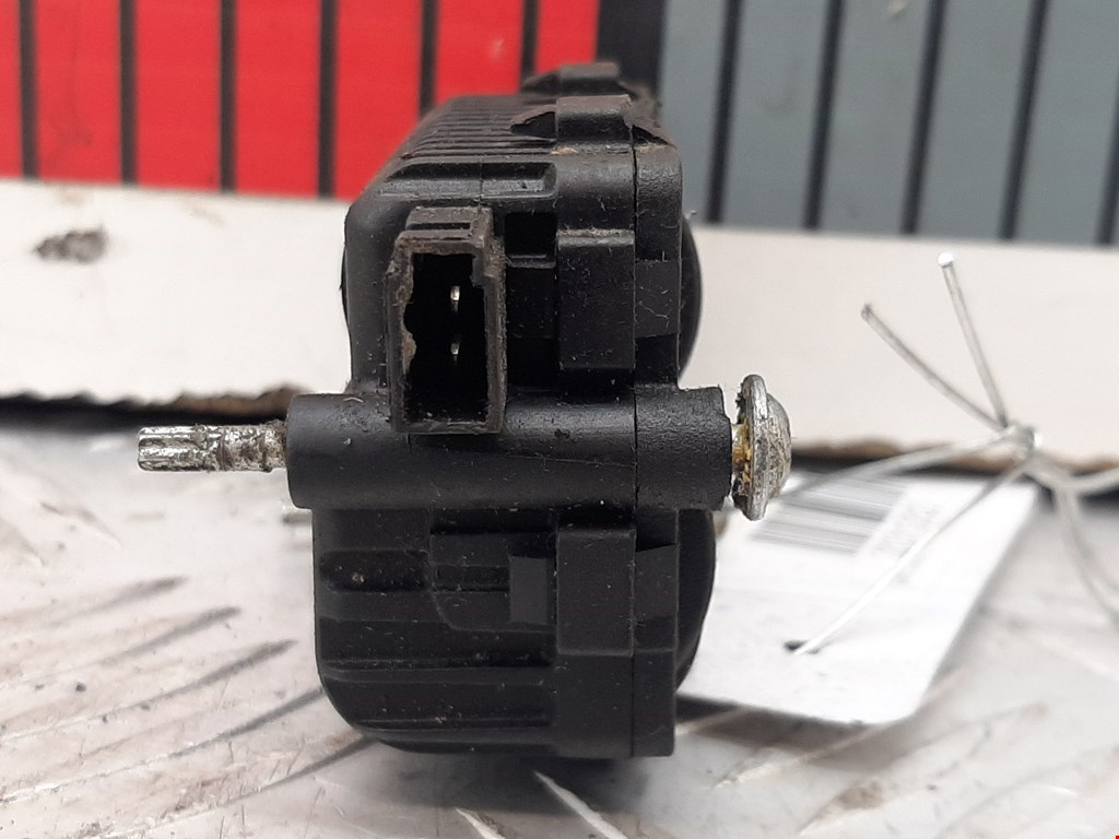 Активатор замка бензобака OPEL Corsa D 2006-2014