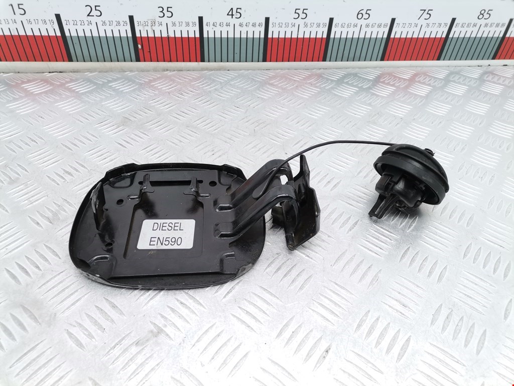 Лючок бензобака CITROEN C-Crosser 2007-2013