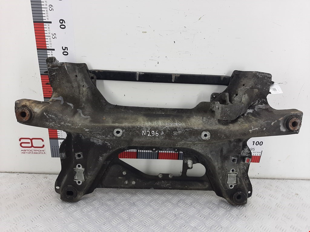 Балка передняя подрамник Citroen C5 1 (2000-2008)