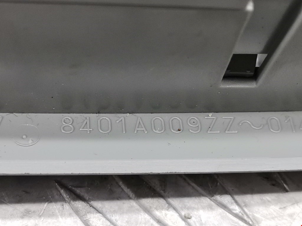 Плафон салонный (салона фонарь) CITROEN C-Crosser 2007-2013