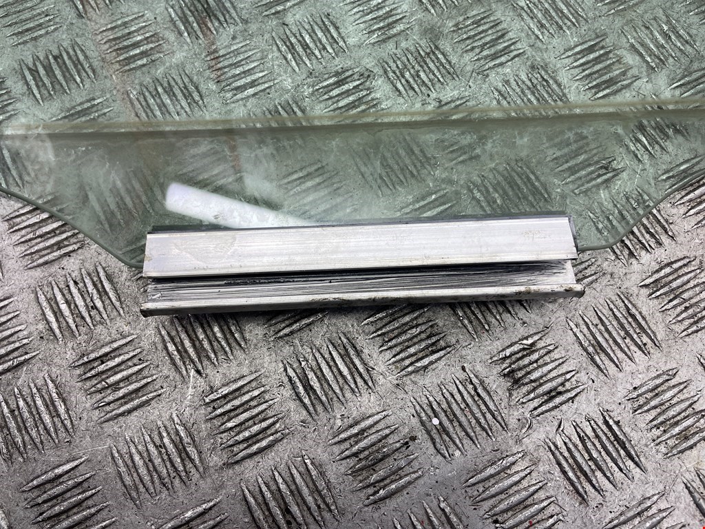 Стекло двери заднее правое OPEL Astra G 1998-2005