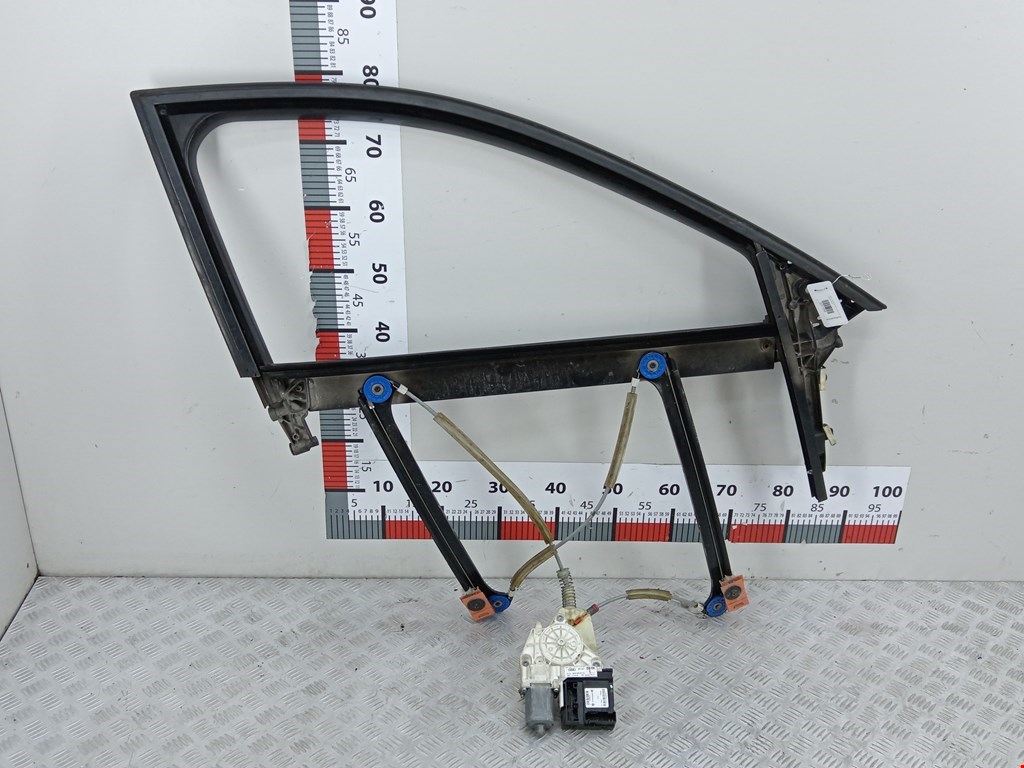 Стеклоподъемник передний правый AUDI A3 8P 2003-2013