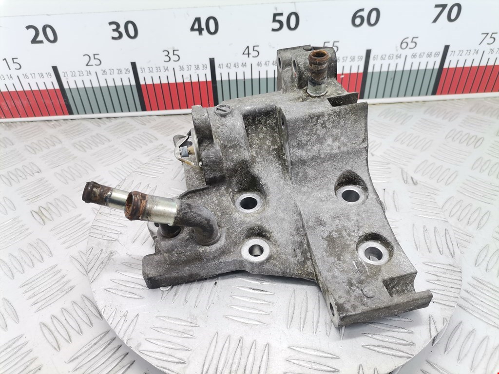 Кронштейн генератора NISSAN Qashqai J10 2006-2013