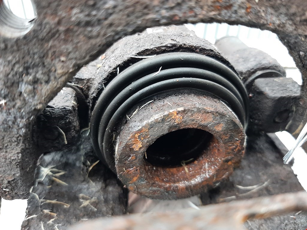 Суппорт задний левый BMW X5 E53 1999-2006