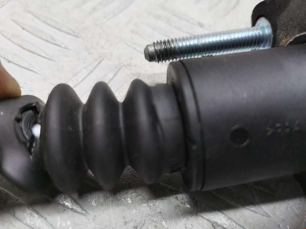 Цилиндр сцепления главный OPEL Zafira B 2005-2012