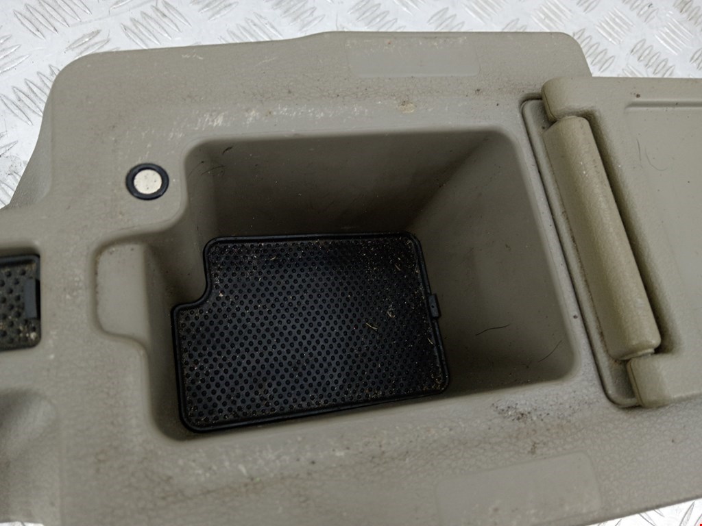 Консоль VOLVO XC90 2002-2014