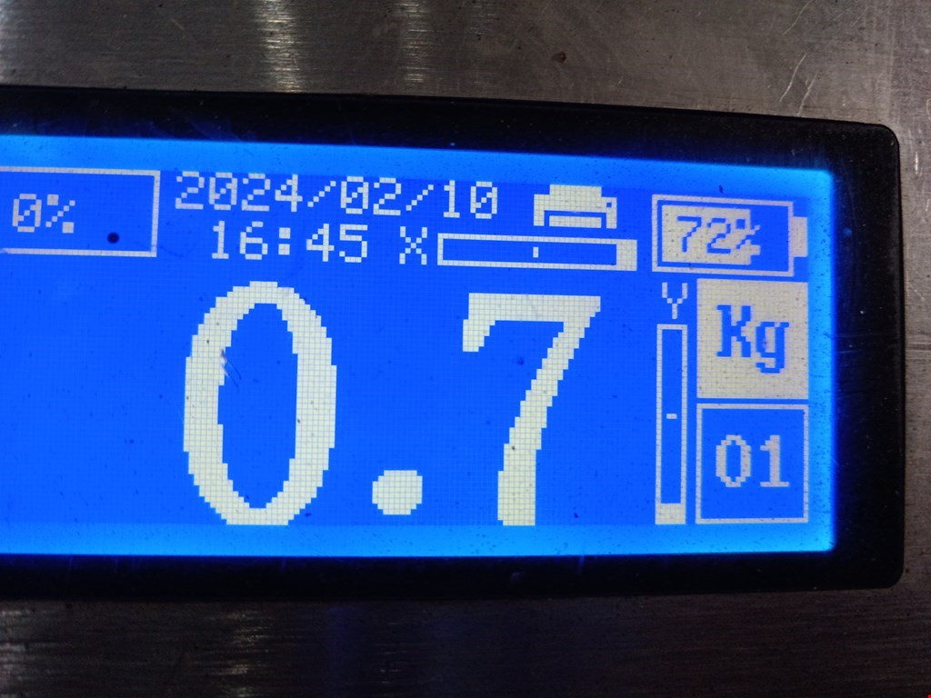 Консоль VOLVO XC90 2002-2014