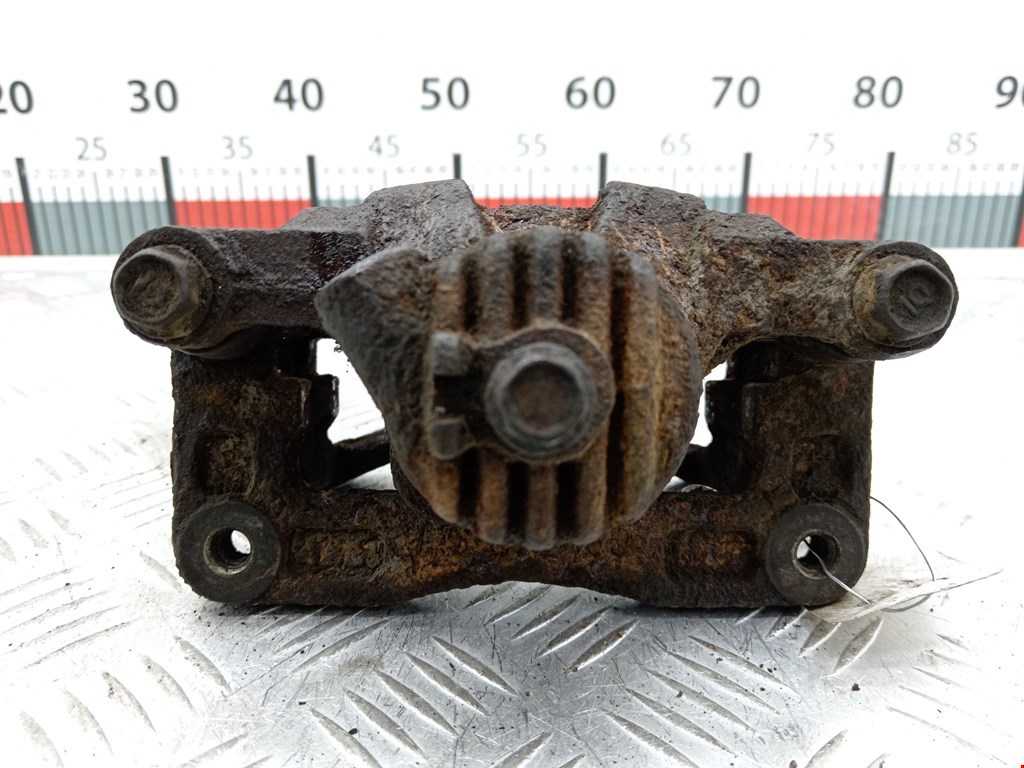 Суппорт задний левый KIA Sorento 2002-2009