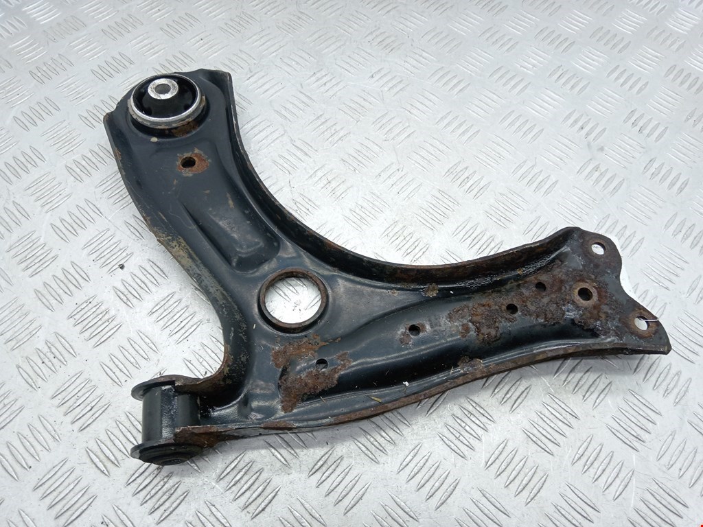 Рычаг передний правый SKODA Fabia MK2 5J 2007-2014