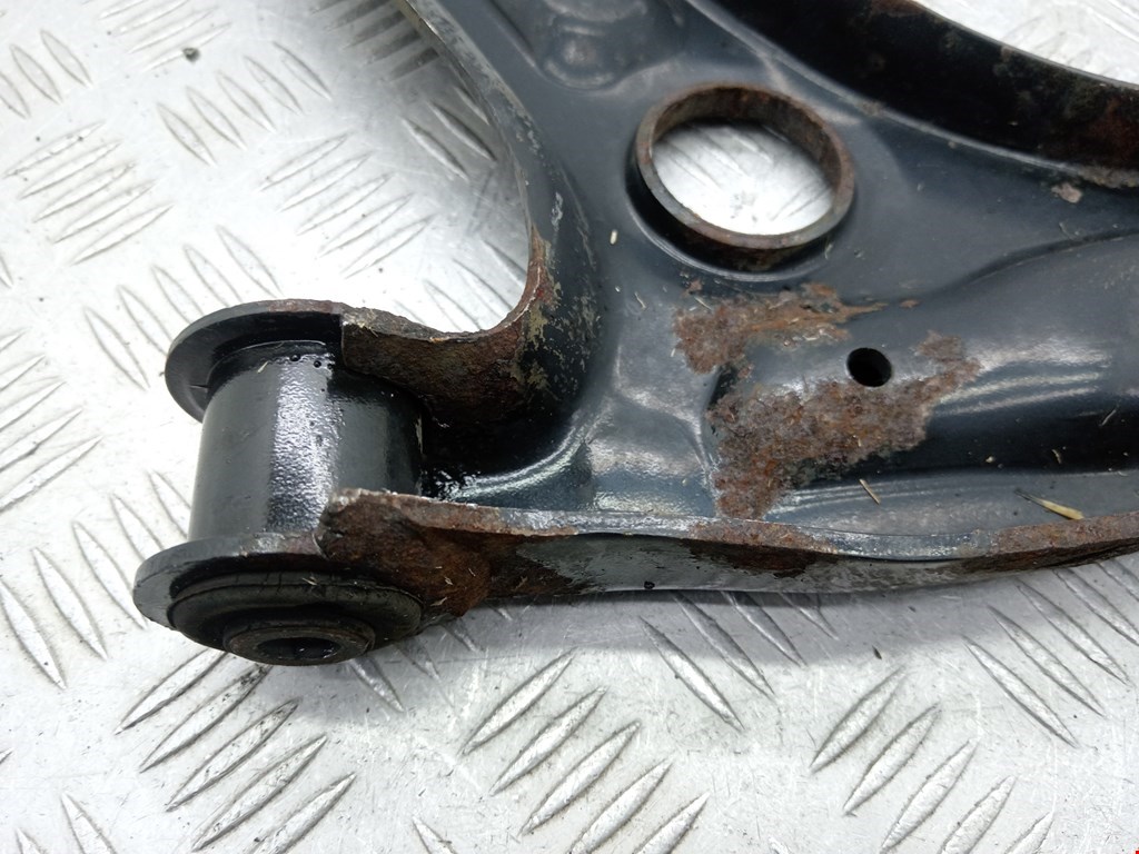 Рычаг передний правый SKODA Fabia MK2 5J 2007-2014