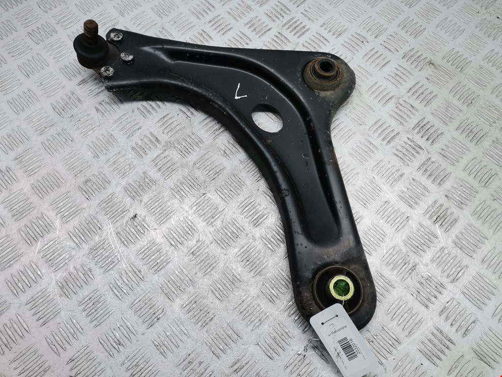 Рычаг передний левый CITROEN C4 Cactus 2014-н.в.