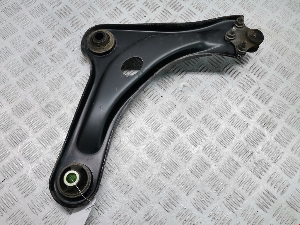 Рычаг передний левый CITROEN C4 Cactus 2014-н.в.