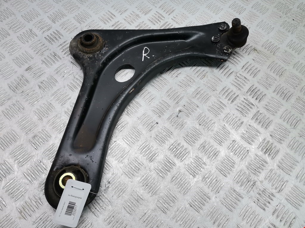 Рычаг передний правый CITROEN C4 Cactus 2014-н.в.