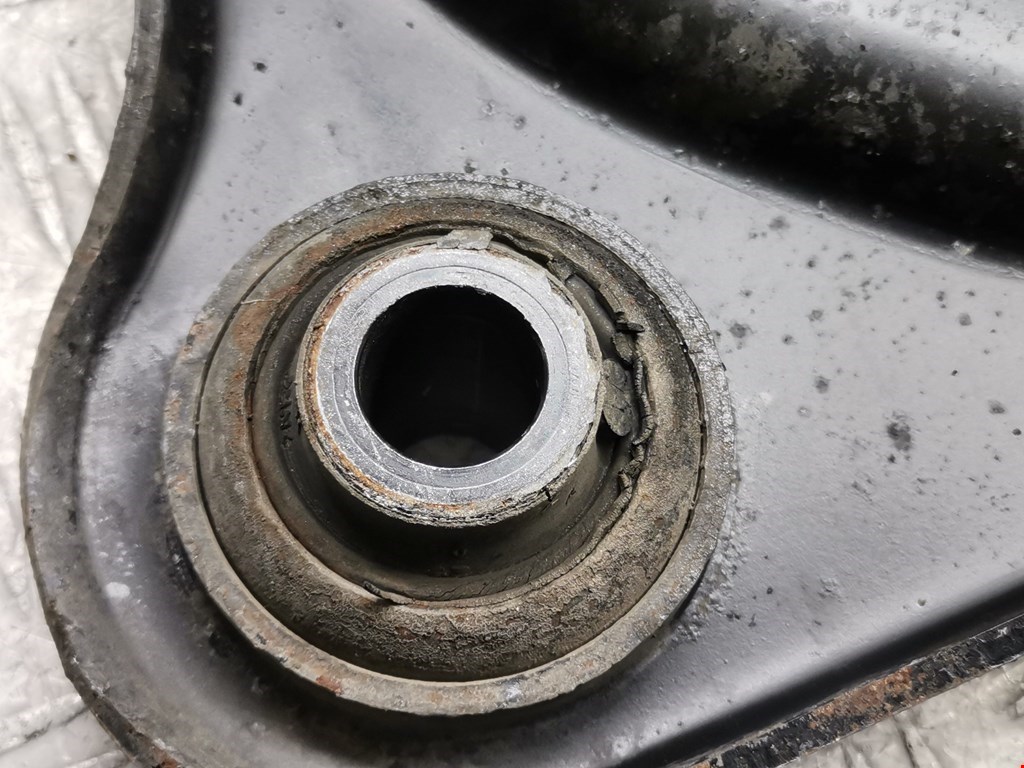 Рычаг передний правый CITROEN C4 Cactus 2014-н.в.